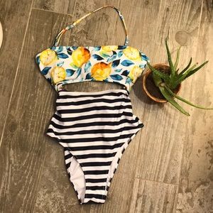 Cupshe One piece swimsuit women’s size large